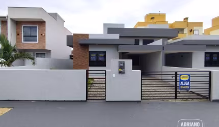 Casa com 3 dormitórios para alugar, 100 m² por R$ 4.137,89/mês - Sertão do Maruim - São José/SC