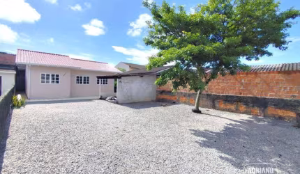 Casa com 3 dormitórios para alugar, 82 m² por R$ 3.086,93/mês - Forquilhinhas - São José/SC