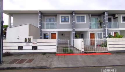 Casa com 2 dormitórios para alugar, 74 m² por R$ 2.697,40/mês - Forquilhas - São José/SC