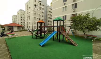 Apartamento com 2 dormitórios à venda, 69 m² por R$ 360.000,00 - Ipiranga - São José/SC