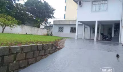 Casa com 3 dormitórios à venda, 133 m² por R$ 650.000,00 - Abraão - Florianópolis/SC