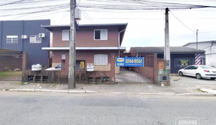 Casa com 2 dormitórios para alugar, 50 m² por R$ 1.200,00/mês - Forquilhas - São José/SC