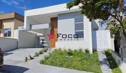 Casa térrea/ Condomínio Terras do Vale/ 300m²/Caçapava