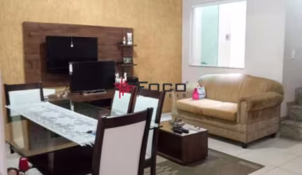 Casa sobrado/Zona sul/ Parque Industrial/ 150m²/São José dos Campos