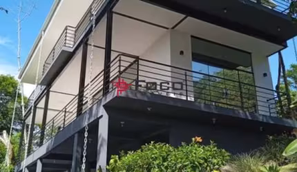 Casa á Venda em Ilhabela - 297m² - Lado Sul da Ilha