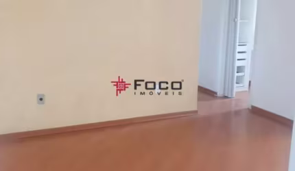 Apartamento Edifícios Veleiro / Monte Castelo / 03 Dormitórios / 01 Suíte / 72M² São José dos Campos