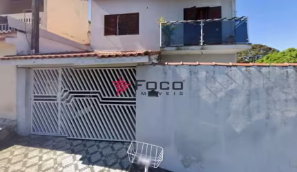 Sobrado - Vila Santa Isabel em Caçapava - 03 dormitórios -  150m² de área construída