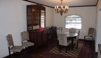 Casa 4 dormitórios no jardim esplanada