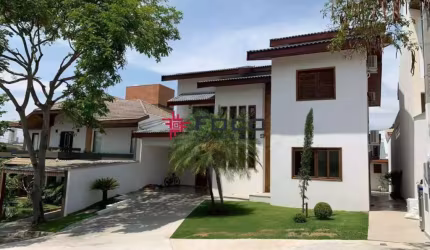 Casa em Condomínio à Venda com 4 suítes, 350m² - R$4.000.000 - Jardim Aquarius