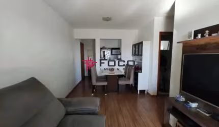 Apartamento Varandas do Parque / Parque Industrial / 02 Dormitórios  / 01 Suíte / 60M² São José dos Campos