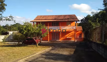 Sobrado / Portal Mantiqueira / 05 dormitórios / 1000 m² de terreno / 211 m² de construção / Caçapava