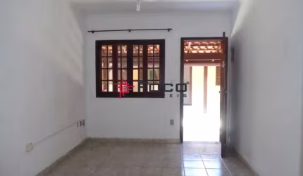 Casa em condomínio fechado / Martim de Sá / 02 dormitórios / 56 m² de área total / Caraguatatuba