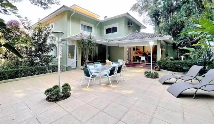 Cond. Forest Hills - 4 suítes, paisagismo, impecável!