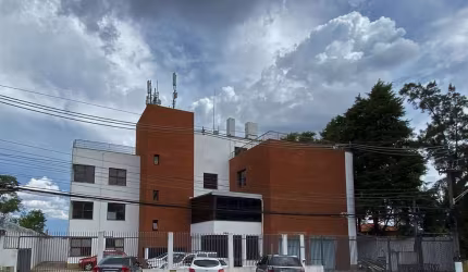 Moderno PRÉDIO COMERCIAL com localização ESPETACULAR, Km 23 da R.Tavares!
