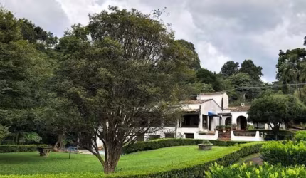 Chác. do Refúgio - Est Zurique AT: 2.700m² - ZUM (Zona Uso Misto)