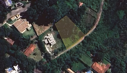 Fazendinha - LOTE 1.420,00 m², plano e sem árvores grande porte!