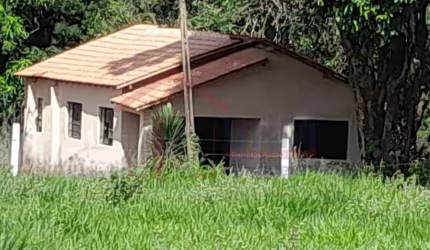 Vende-se Sítio na Lagoinha em Barretos-SP.