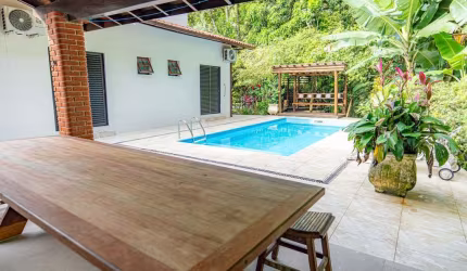 Casa de Condomínio - área de lazer ampla