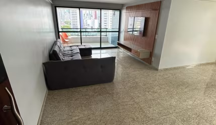 Apartamento com 3 quartos sendo 125m² em Boa Viagem