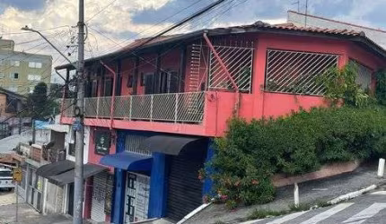 Casa para venda possui 113 metros quadrados com 2 quartos em Parque Pinheiros - Taboão da Serra - SP