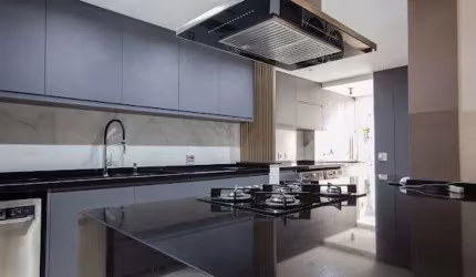 Imóvel para venda possui 238 metros quadrados com 4 quartos em Vila Andrade - São Paulo - SP