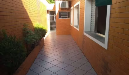 Térrea para venda possui 264 metros quadrados com 2 quartos