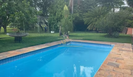 Casa com lindo lazer e muita área verde para Venda ou Locação