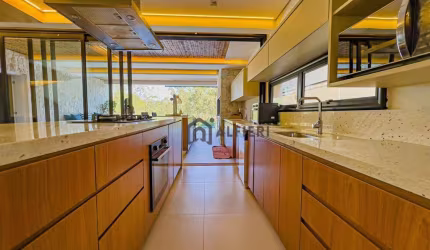 Casa com 4 dormitórios à venda, 390 m² por R$ 4.300.000 - Ithayê - Santana de Parnaíba/SP