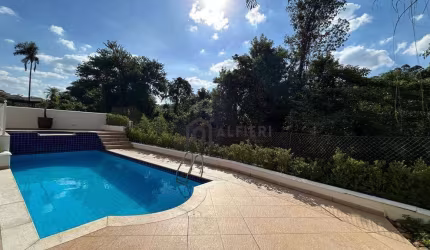 Alphaville residencial Alpha 2 - Linda casa fundo para mata