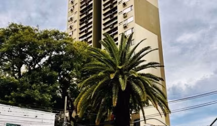 Apartamento cobertura duplex com área total de 281,31 m², sendo 218,47 m², de área privativa no centro de Maringá/PR. Edifício Marquês D’Herval   Valor: De R$ 850.000,00              Por: R$ 650.000,0