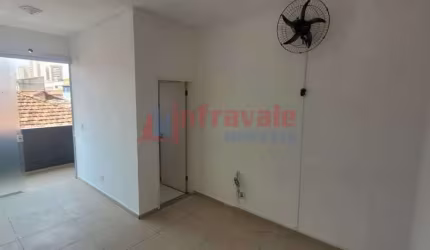 Sala, Centro, Jacareí, Cod: 13842