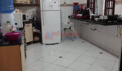 Casa com 3 quartos, Parque dos Príncipes, Jacareí - R$ 295 mil, Cod: 14080