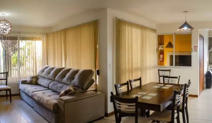 Casa incrível em Floripa – Viva do lado da praia e com todo conforto!