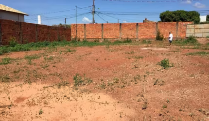 Terreno Lote 13 com 360 m2