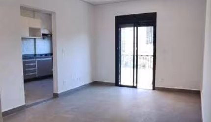 Apartamento todo reformado.