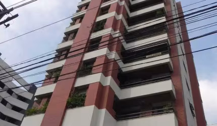 Ao Lado do Parque da Aclimação
