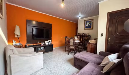 Casa Térrea - Venda - Terreno 400m² - 3 Vagas de Garagem - Vila Nair/sp.