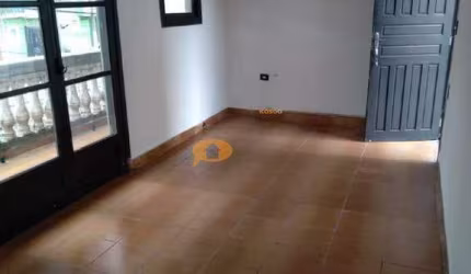 Sobrado na Vila Liviero com 02 dormitórios e 03 vagas de garagem - Vila Liviero