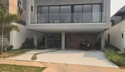 Casa para Venda em Várzea Grande, Petrópolis, 4 dormitórios, 4 suítes, 2 vagas