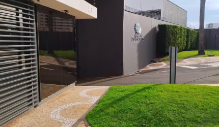 Vendo/Lindo Sobrado em Condomínio- Excelente Localização