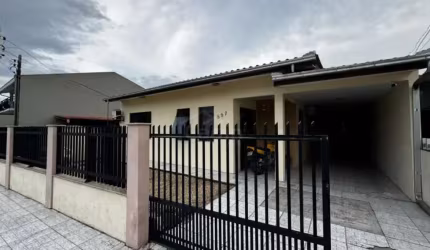 CASA 03 DORMITÓRIOS, COM EDICULA, R$750.000,00, CENTRO, NAVEGANTES!