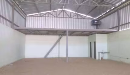 GALPÃO 360M² COM DOIS BANHEIROS, NO NOVA II EM JUATUBA!
