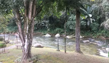 Chácara à Venda no Sana – Beira do Rio | Natureza, Tranquilidade e Conforto