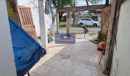 Casa em condomínio fechado com 1 quarto à venda no Parque Continental, São Vicente  por R$ 150.000
