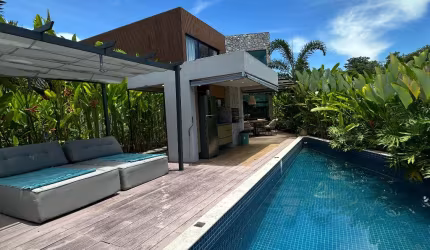 Casa à venda por R$ 2.900.000,00 no condomínio Alphaville Litoral Norte 1, Camaçari, Bahia.