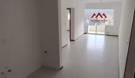 Apartamento 2 dormitórios sendo 1 suite - Barreiros São José SC