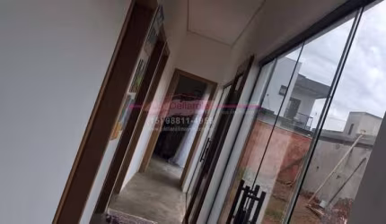 Casa a venda dentro de condomínio
