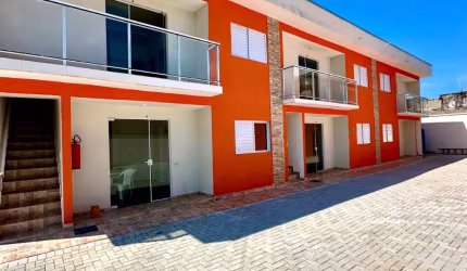Vende-se Village com 2 dormitórios no Jd Rio da praia em Bertioga SP