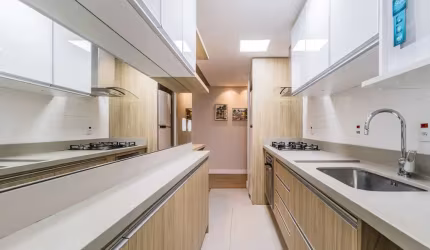 Apartamento com 2 quartos à venda na Rua Barão de Teffe, 242, Menino Deus, Porto Alegre por R$ 550.000