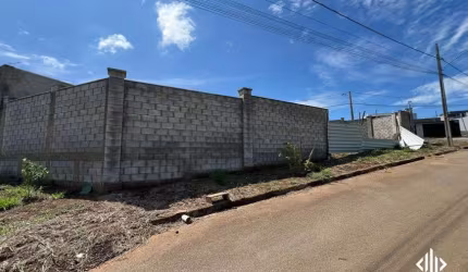 Imóvel para venda possui 412 metros quadrados em Residencial Jardins do Lago - Anápolis - GO